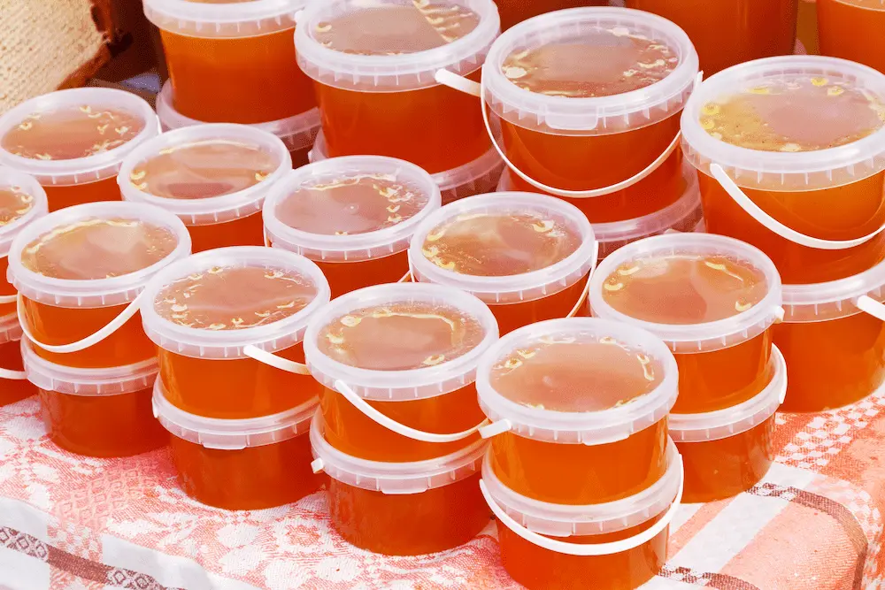 قیمت و خرید عسل طبیعی 